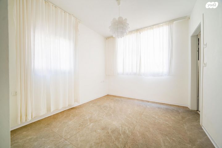 דירה, דגל ראובן, כפר גנים א, פתח תקווה