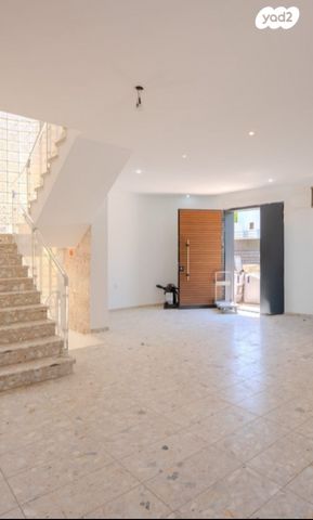 דו משפחתי, דוד המלך, הרצליה פיתוח, הרצליה