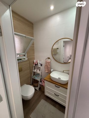 דירה, מעלה אדומים