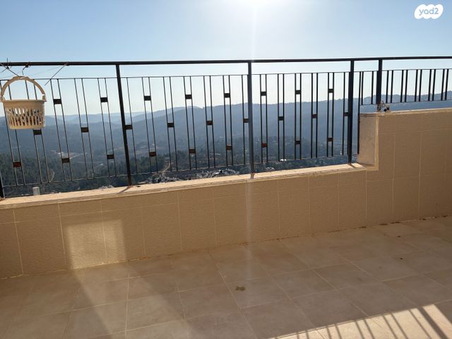 דירה, הרב שמעון אגסי, הר נוף, ירושלים