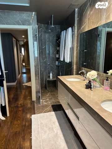 גג/ פנטהאוז, אברהם פררה, ירושלים