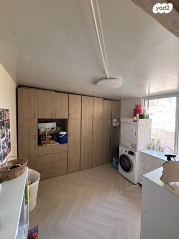 דירה, מעלה אדומים