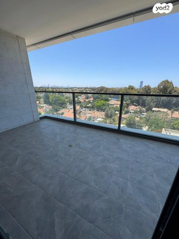 דירה, הרצליה