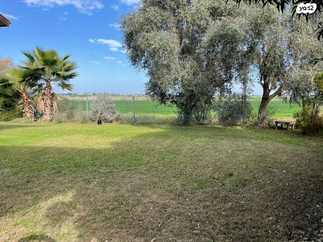 בית פרטי/ קוטג', גיאה