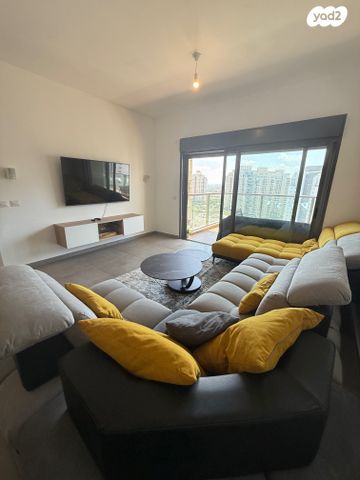 דירה, אריק לביא 18, עיר ימים, נתניה