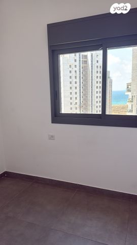 דירה, אריק לביא 18, עיר ימים, נתניה