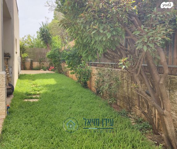 בית פרטי/ קוטג', בת חפר, בת חפר