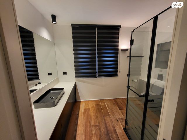 דו משפחתי, קרית יערים, רמת השרון