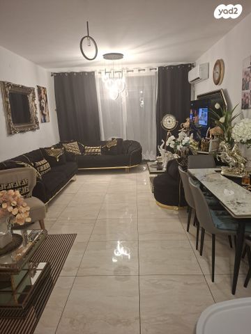 דירה, וייצמן, עיר, מרכז העיר, נהריה