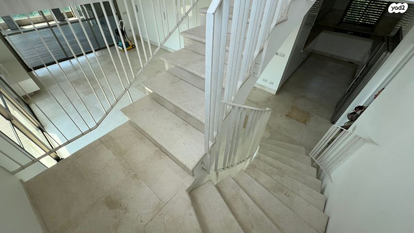 דופלקס, החרצית 1, קרית הפרחים - 2005, רעננה