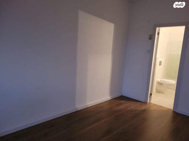 דירה, קרית יערים, רמת השרון