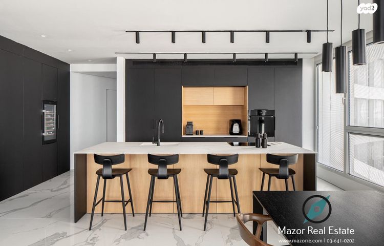 גג/ פנטהאוז, גני שרונה, קרית הממשלה, תל אביב יפו