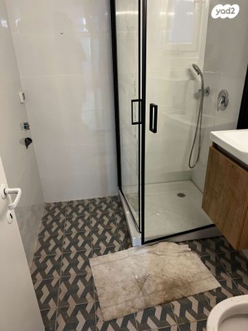 דירה, החלוץ 65, שוק תלפיות, חיפה