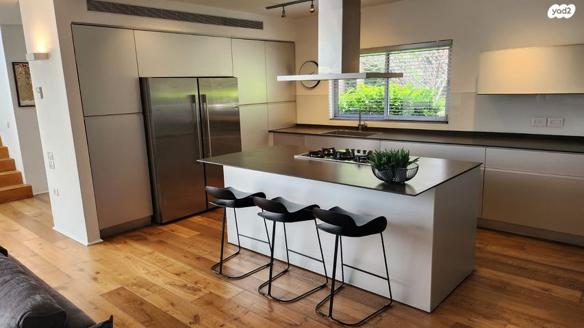 דו משפחתי, קרית יערים, רמת השרון