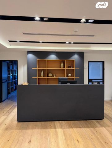 משרדים, טירת כרמל