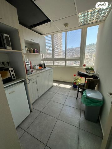 משרדים, חיפה