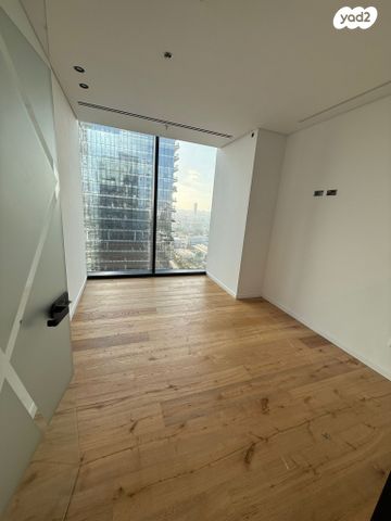 משרדים, פתח תקווה