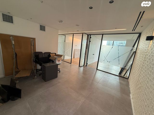 משרדים, פתח תקווה