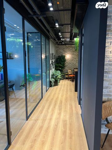 משרדים, פתח תקווה