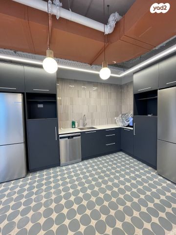 משרדים, דרך מנחם בגין, תל אביב יפו