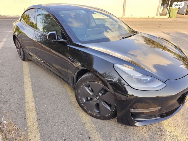 טסלה מודל 3