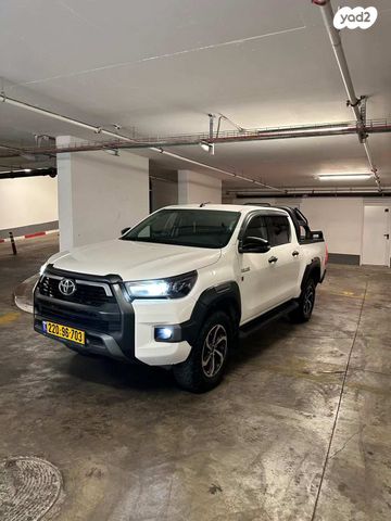 מודעת רכב טויוטה היילקס