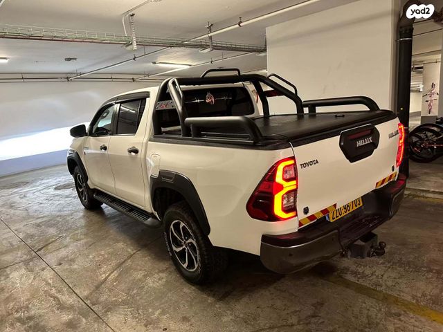 טויוטה היילקס