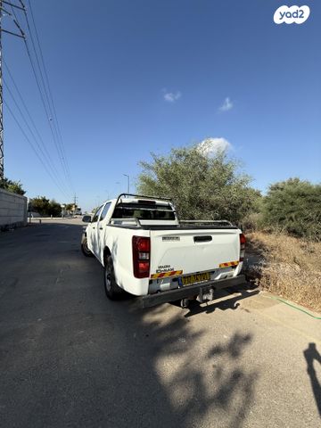 איסוזו די-מקס