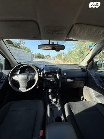 איסוזו די-מקס