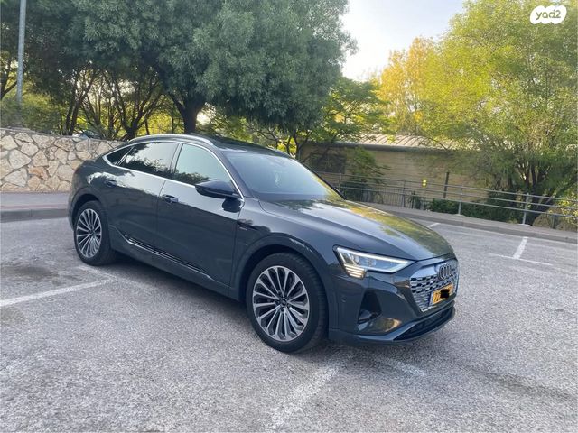 מודעת רכב אאודי Q8 e-tron