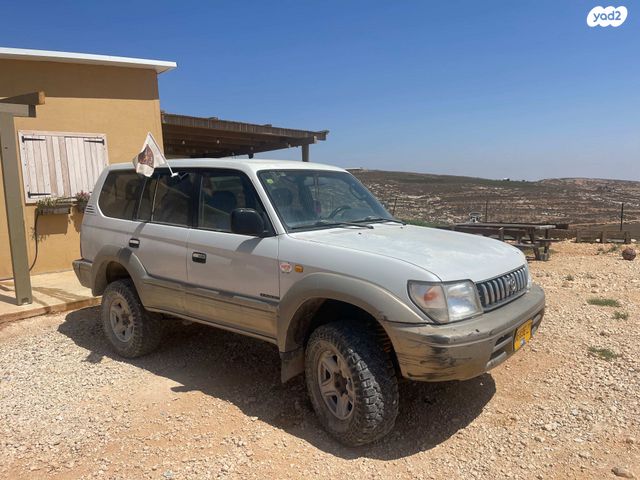 טויוטה לנד קרוזר