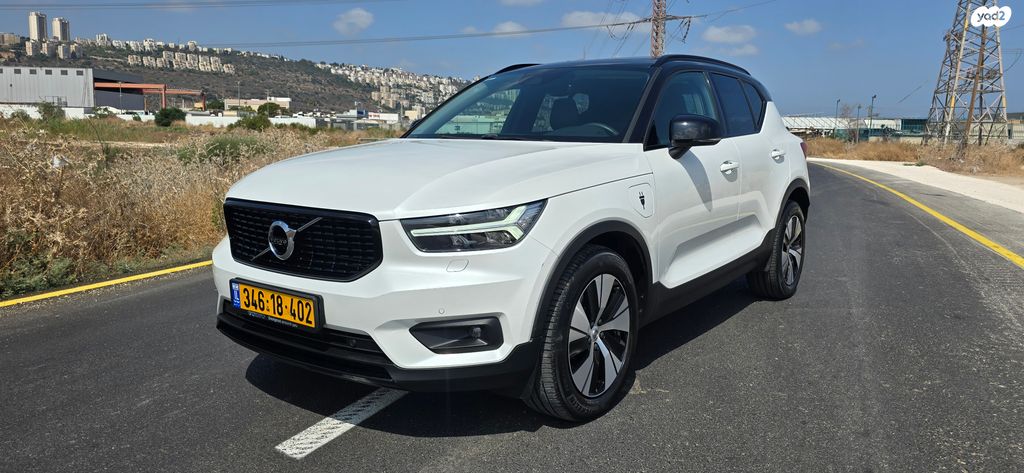 וולוו XC40