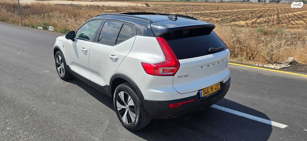 וולוו XC40