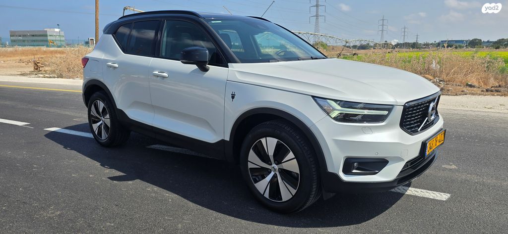 וולוו XC40
