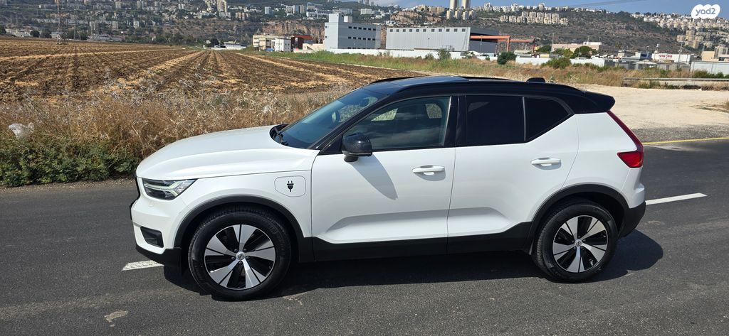 וולוו XC40