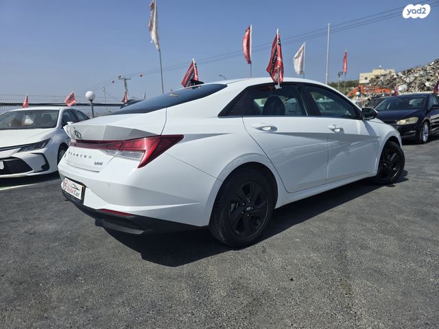 יונדאי אלנטרה