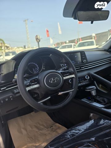 יונדאי אלנטרה