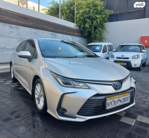 מודעת רכב טויוטה קורולה 1