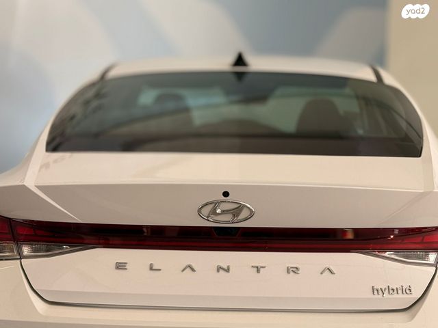 יונדאי אלנטרה