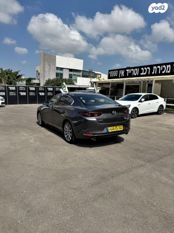 מודעת רכב מאזדה 3 2