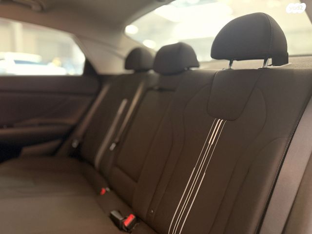 יונדאי אלנטרה