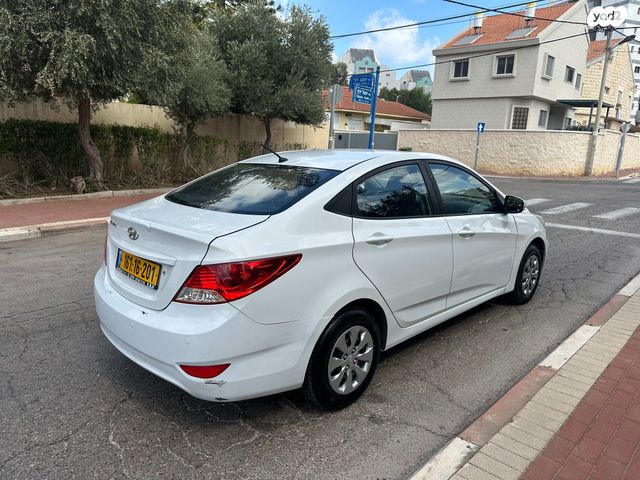 יונדאי אקסנט i25