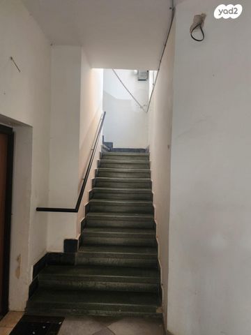 דירה, אחד העם 4, הרצליה, חיפה