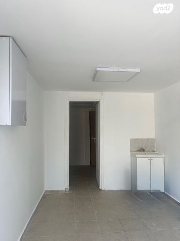 חנויות/ שטח מסחרי, בן יהודה 218, הצפון הישן - צפון, תל אביב יפו