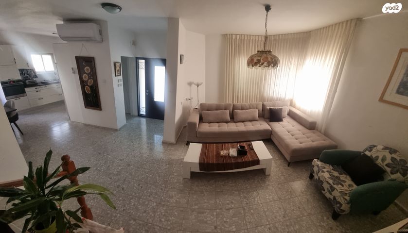 בית פרטי/ קוטג', מיתר / כרמית