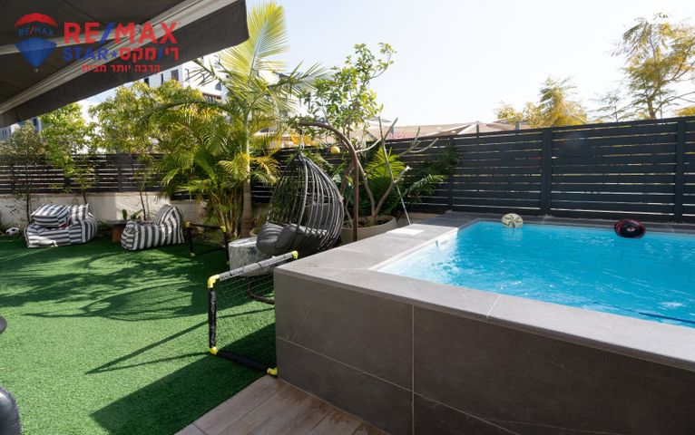 דירת גן, הרצליה הירוקה, נווה עובד, הרצליה