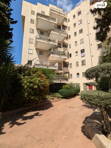 דירה, רעננה