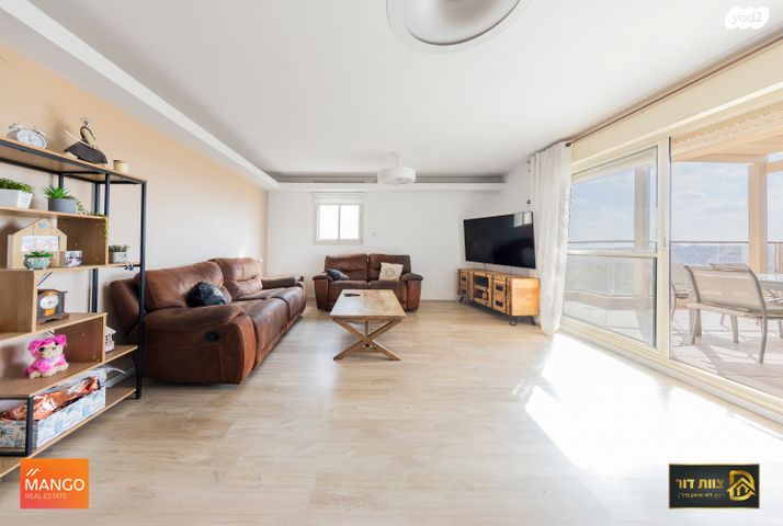 דירה, גליל, אלפי מנשה