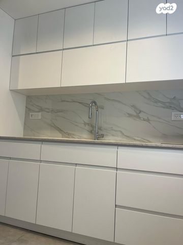 דירה, אבא הלל סילבר, יזרעאליה, חיפה