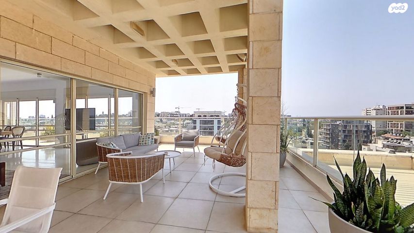 גג/ פנטהאוז